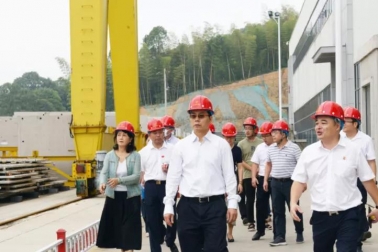 住建部总工程师李如生一行调研东方红装配式建筑发展工作